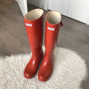 Red Hunter boots